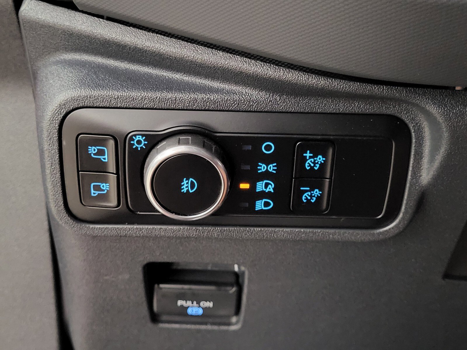 Used 2023 Red Ford Raptor image 18