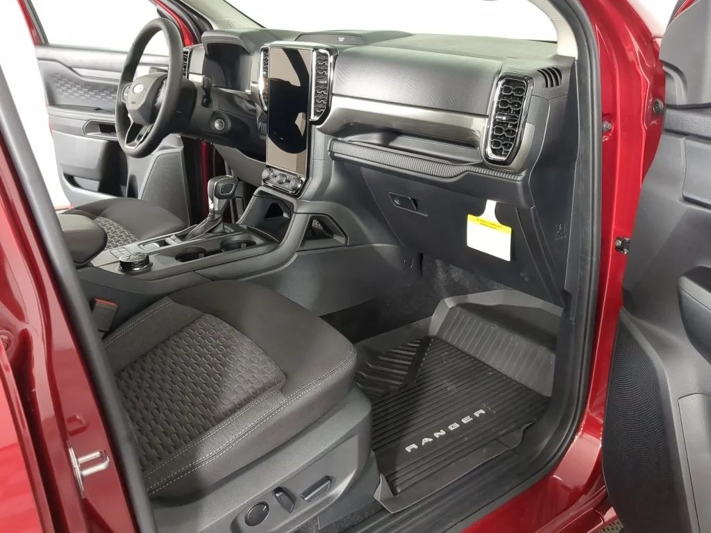New 2026 Ruby Red Metallic Tinted Clearcoat Ford XLT image 18