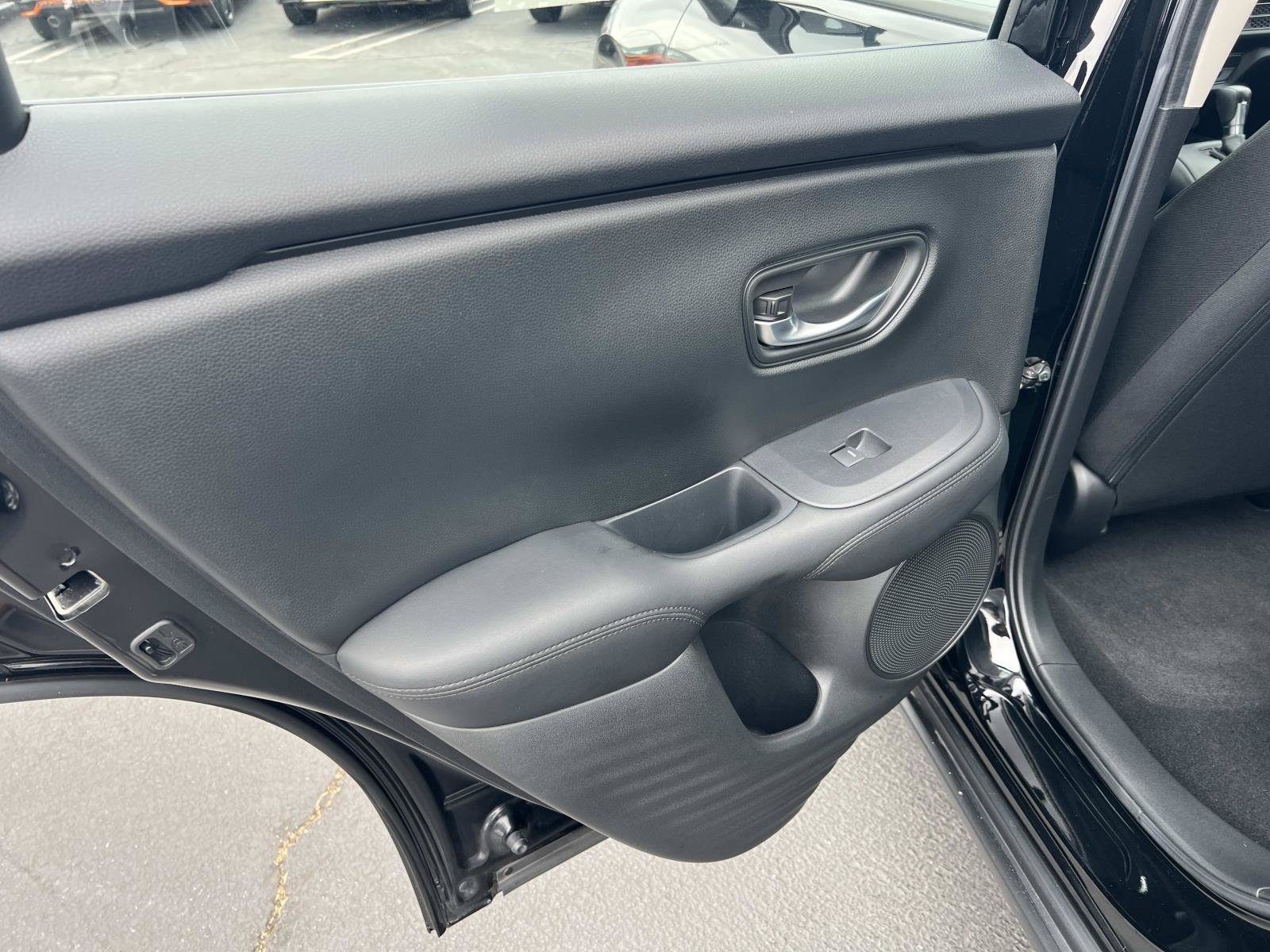 2025 Honda HR-V LX - Photo 19