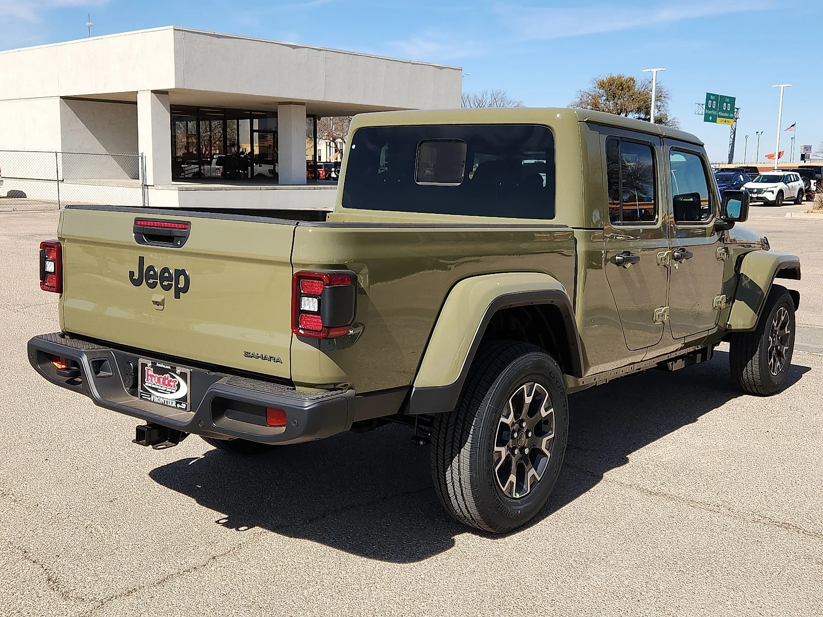 New 2026 41  Paint Jeep SAHARA 4X4 image 4