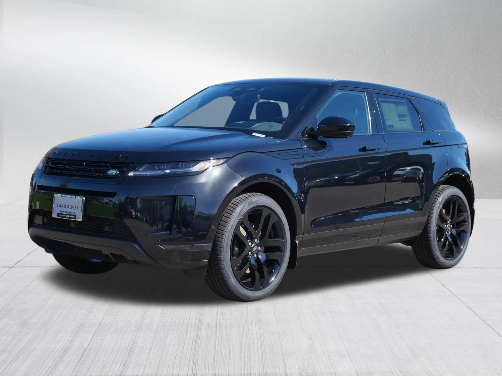 2026 Land Rover Range Rover Evoque S's photo