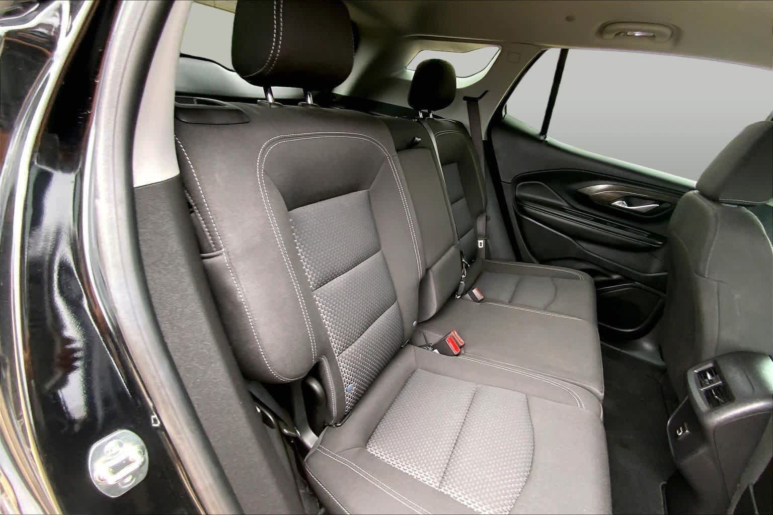 2024 GMC Terrain SLE - Photo 19