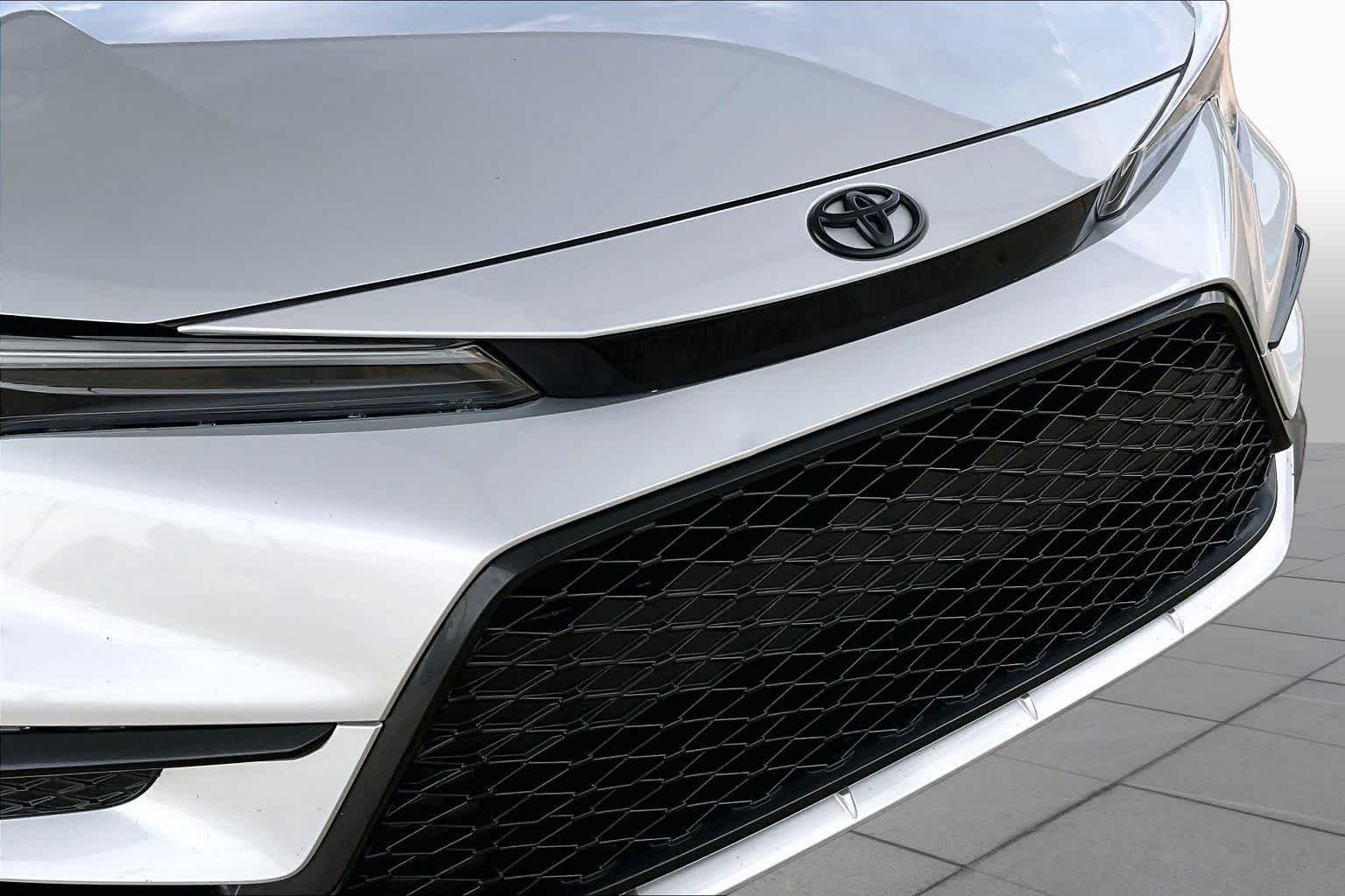 Used 2023 Classic Silver Metallic Toyota SE image 29