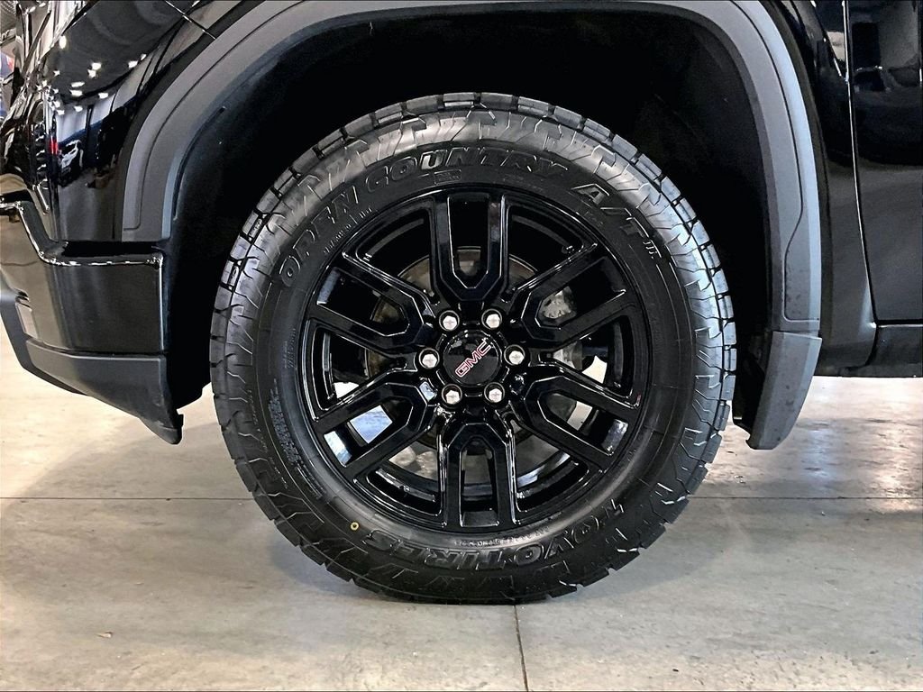 Used 2025 Black GMC Elevation image 7