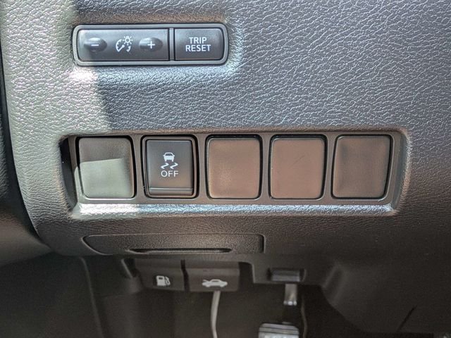 Used 2018 Black Nissan S image 24