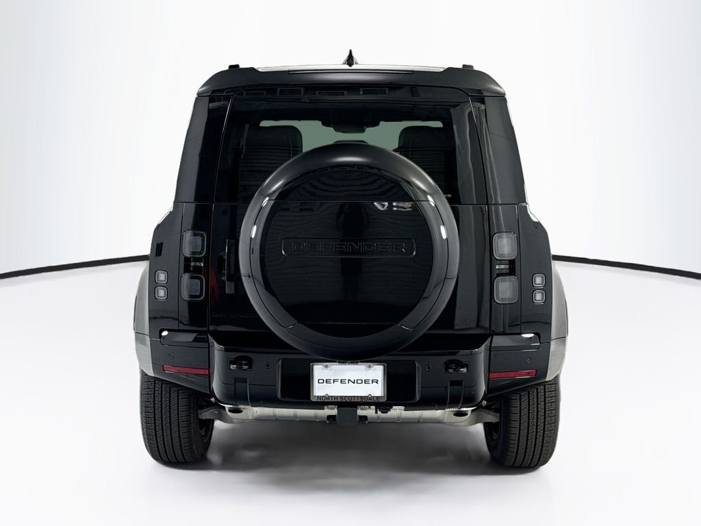 New 2026 Santorini Black Land Rover X-Dynamic SE image 6