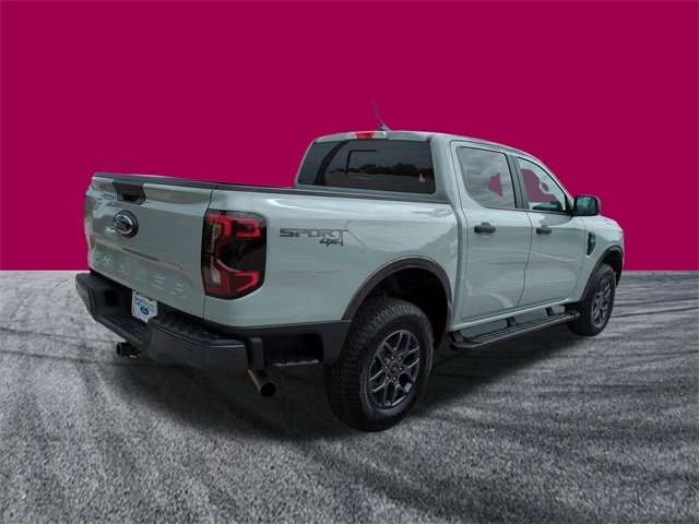 2024 Ford Ranger XLT photo 2