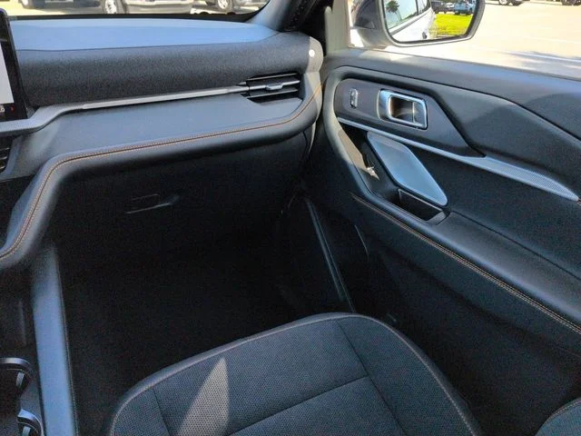 New 2026 Space White Metallic Ford Tremor® image 17
