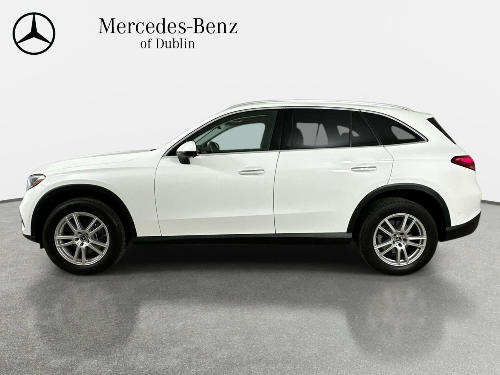 Used 2023 Polar White Mercedes-Benz GLC 300 image 5
