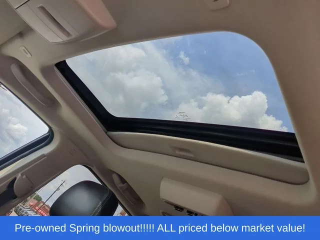Used 2020 White Dodge Crossroad image 25