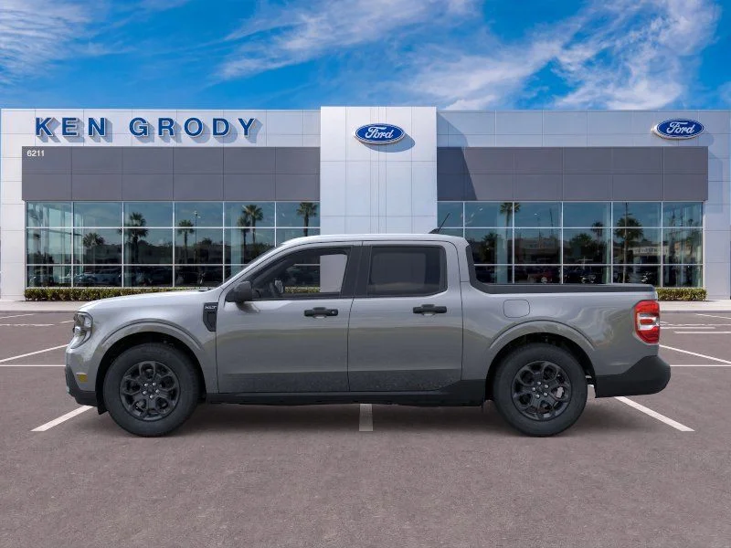 New 2026 Carbonized Gray Metallic Ford XLT image 4
