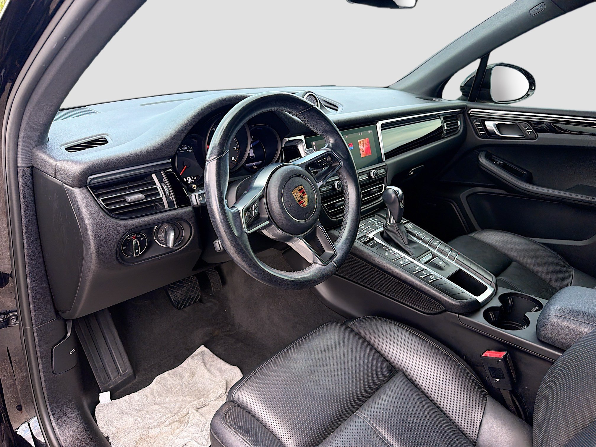 Used 2019 Jet Black Metallic Porsche Base image 26