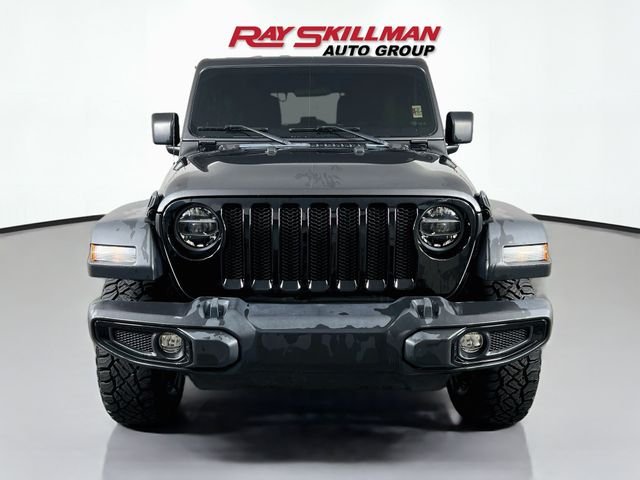 Used 2022 Gray Jeep Unlimited Willys image 2