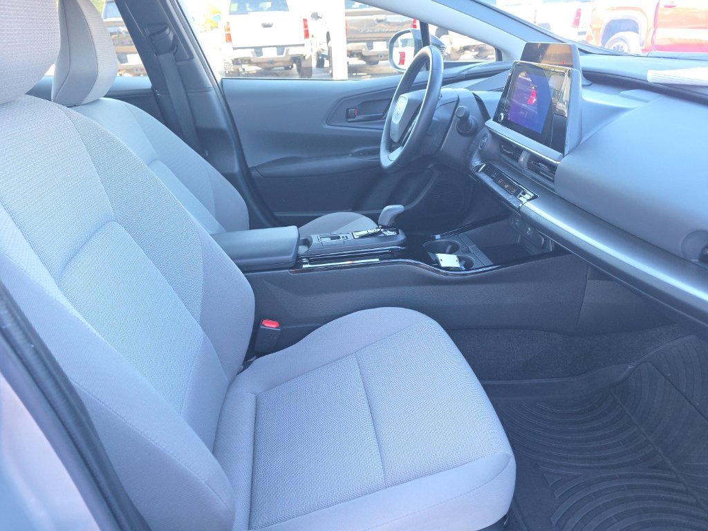 Certified Used 2023  Toyota LE image 9