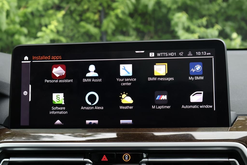 Used 2024  BMW xDrive30i image 16