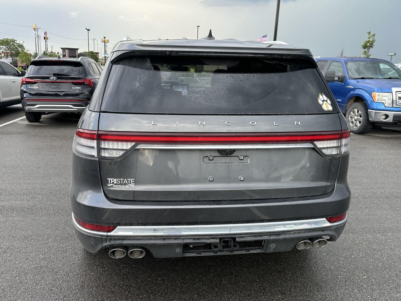 Used 2020 Magnetic Gray Metallic Lincoln Reserve image 3