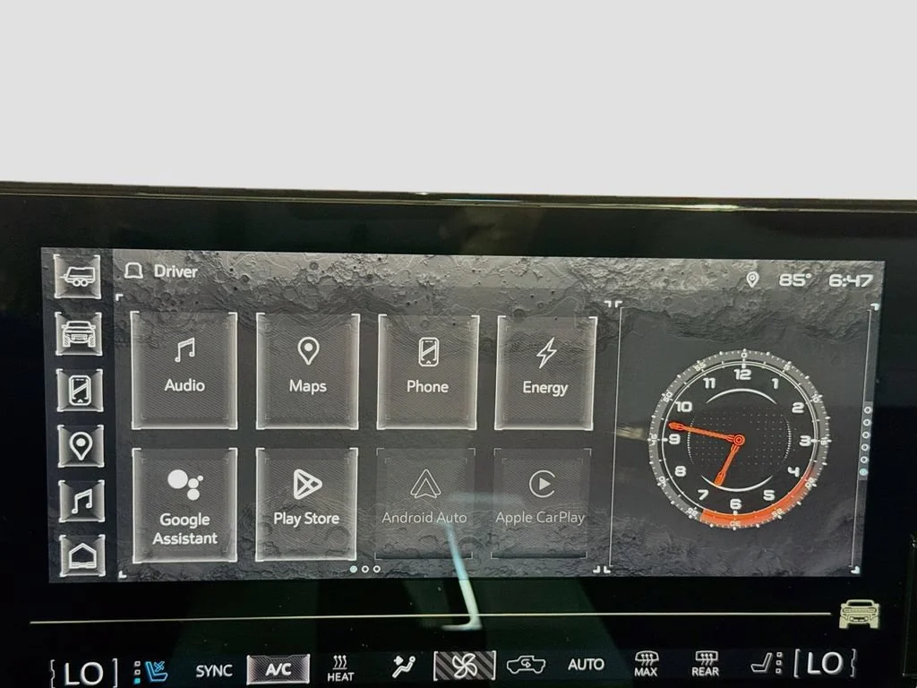 Used 2023 INTERSTELLAR WHITE GMC 3X image 15