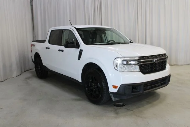 Used 2024 White Ford XLT image 25
