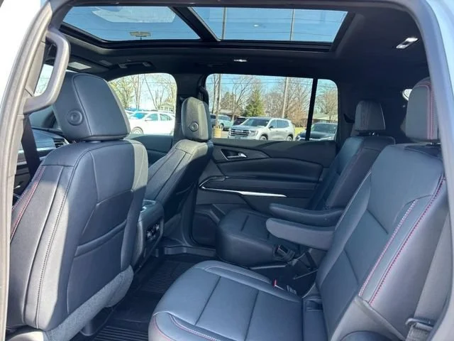 2026 Chevrolet Traverse Z71 - Photo 6