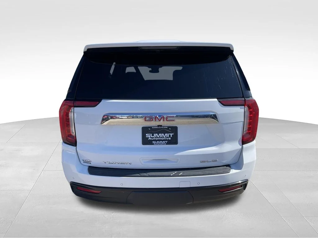 Used 2024 White GMC SLE image 29