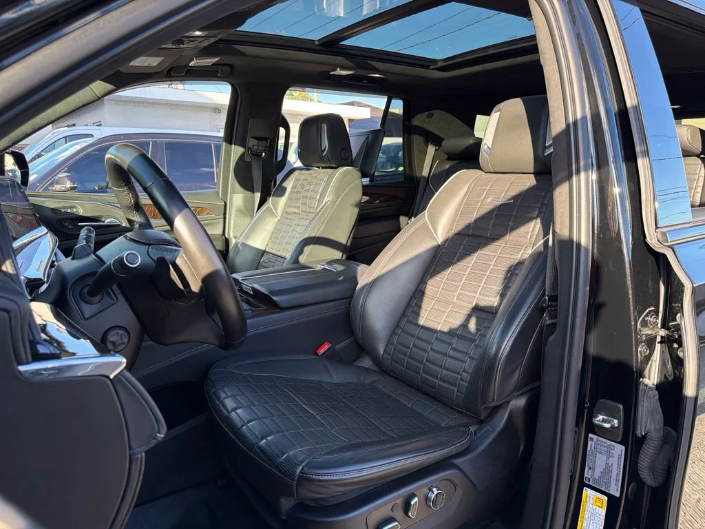 Used 2022 Black Cadillac Sport Platinum image 32