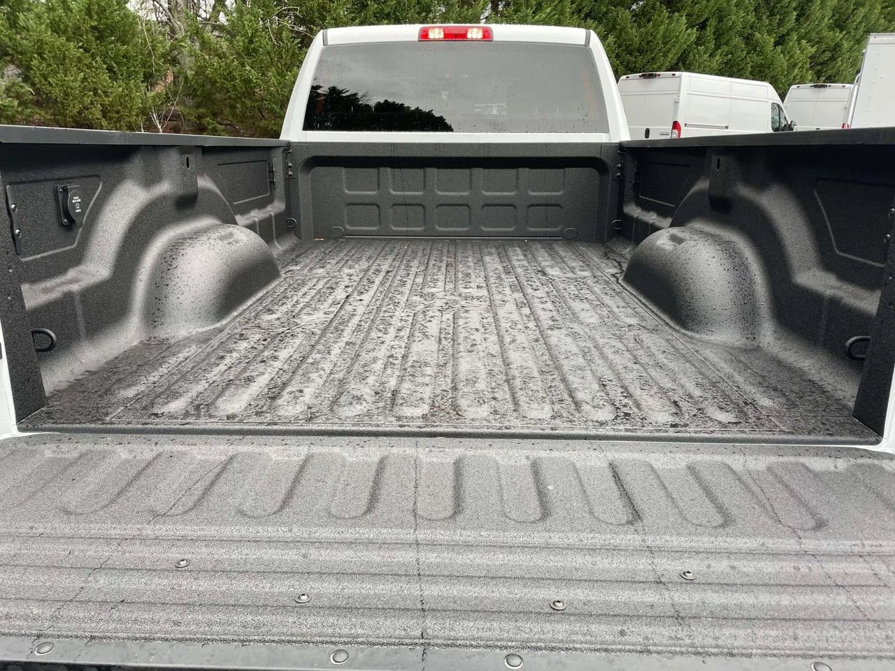 New 2026 Bright White Clear-Coat Exterior Paint RAM Tradesman image 42