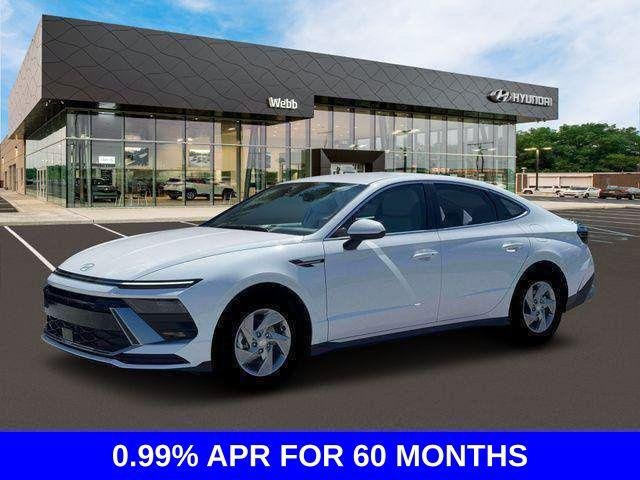 New 2026 White Hyundai SE image 2