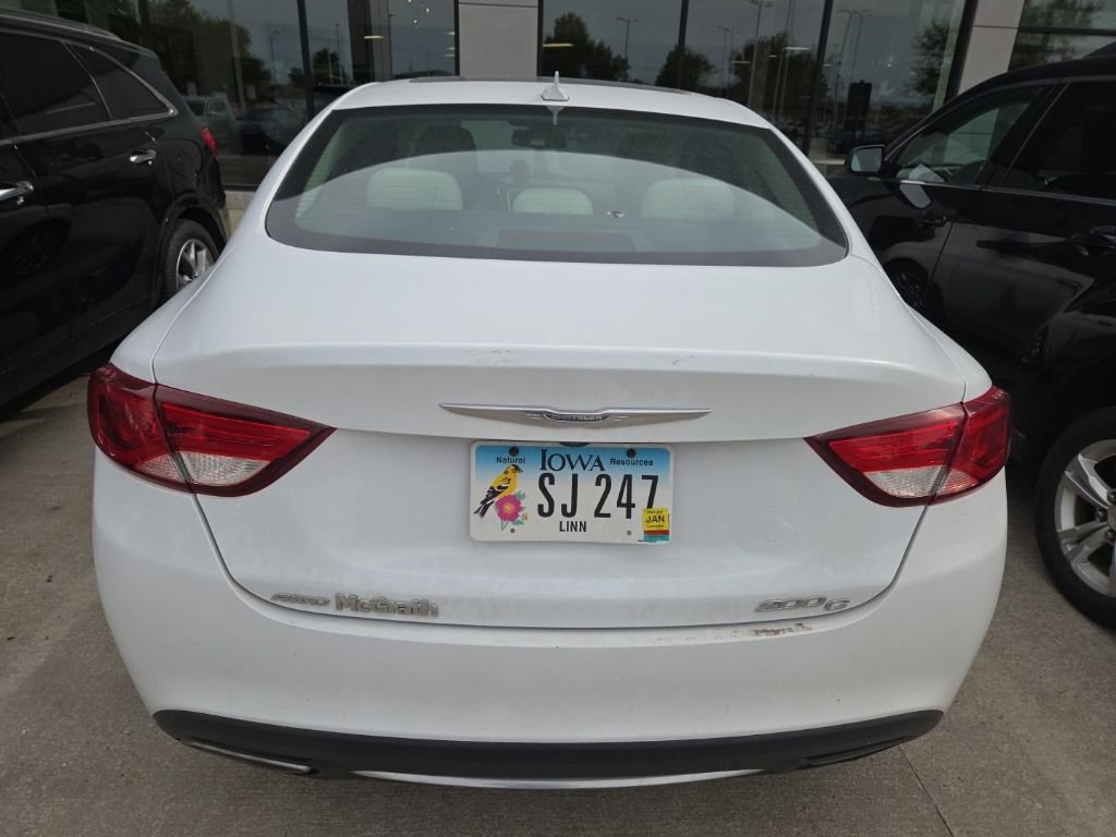 Used 2015 White Chrysler C image 5