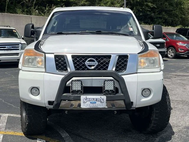 Used 2013  Nissan S image 9