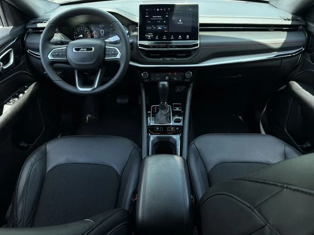 Used 2025 White Jeep Trailhawk image 18