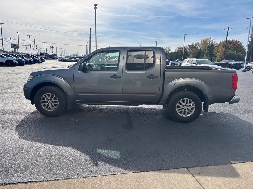 Used 2018 Gray Nissan SV image 8