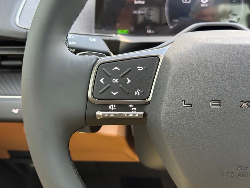 New 2026 Cloudburst Gray Lexus ES 350e LUXURY image 25