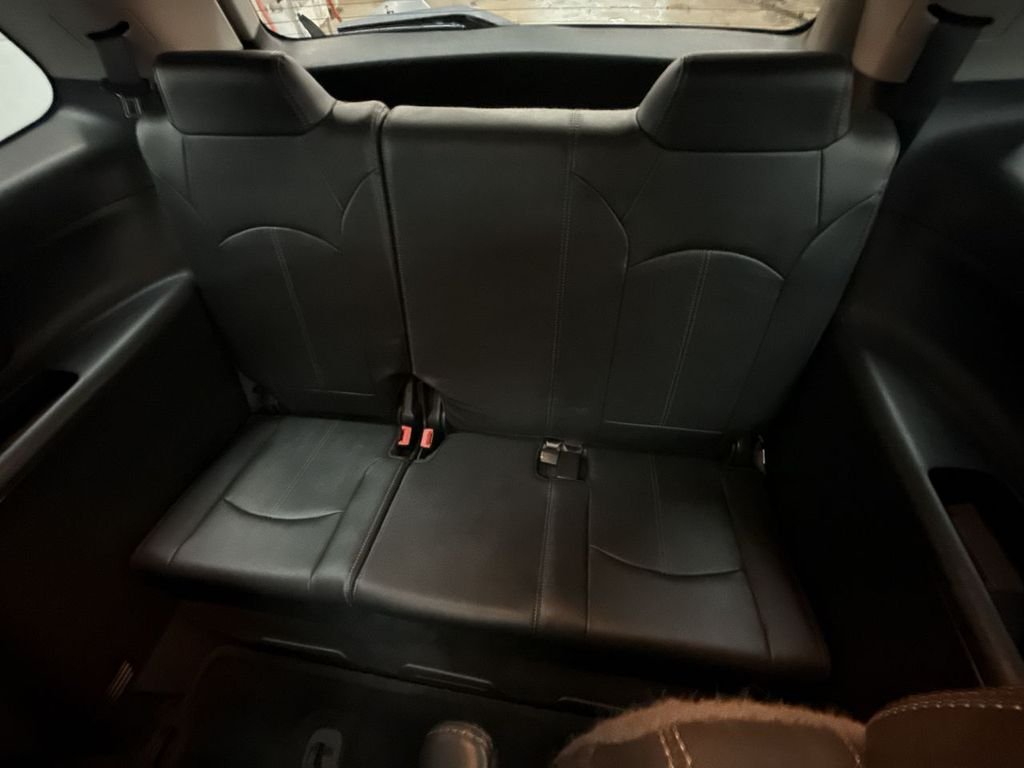 Used 2016 Quicksilver Metallic GMC SLT-1 image 20