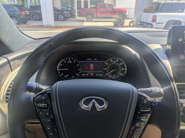 Used 2024 White INFINITI Sensory image 31