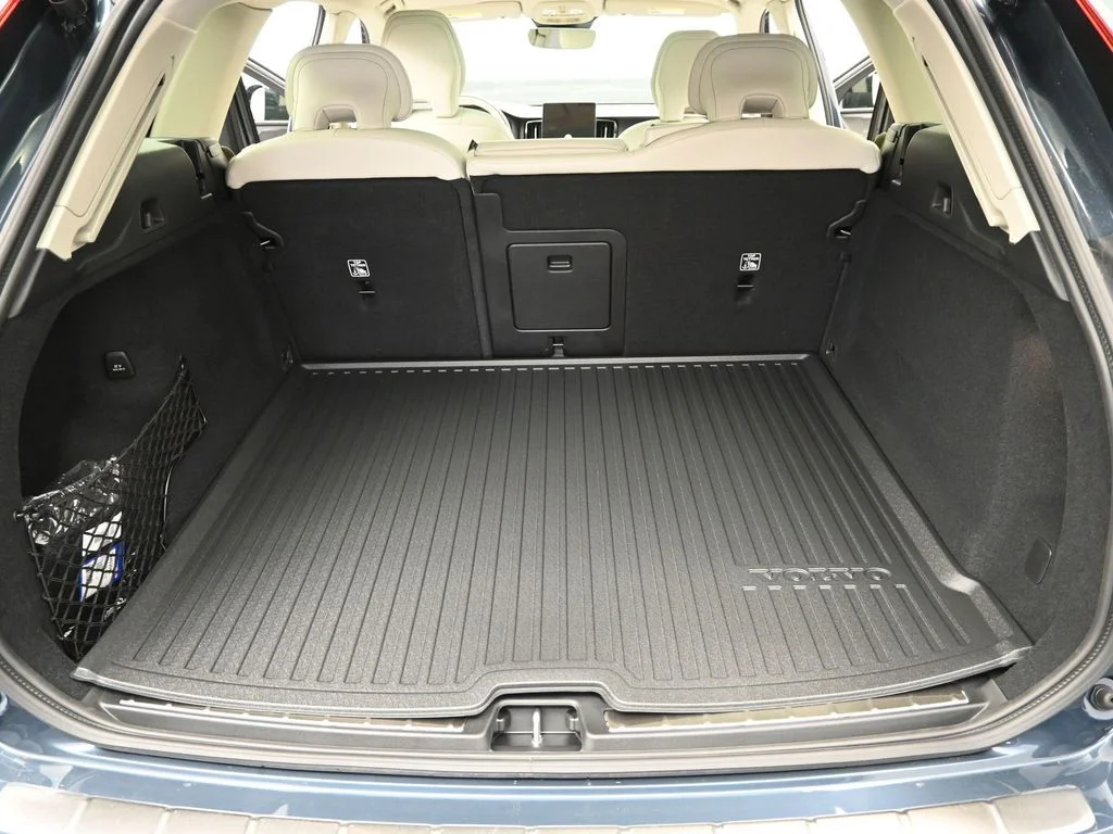 New 2026 Denim Blue Volvo Ultra image 14