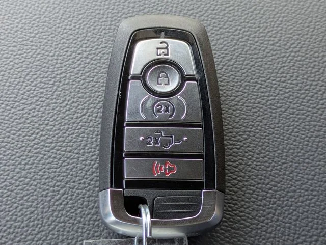 New 2026 Iconic Silver Metallic Ford XLT image 29