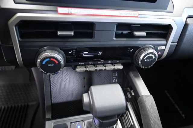 2026 Toyota Tacoma SR5 - Photo 18