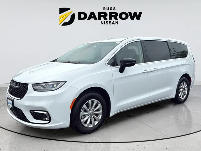 Used 2024 White Chrysler Touring L image 1