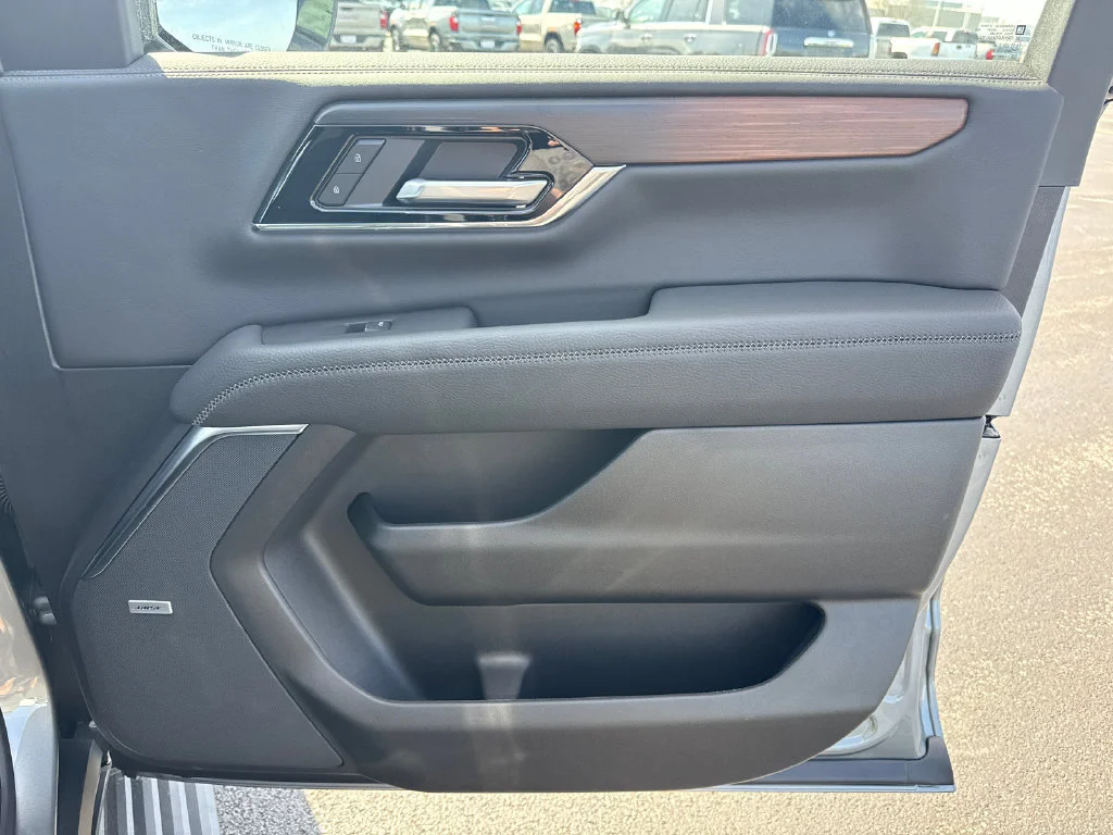 2026 GMC Yukon XL Denali - Photo 40