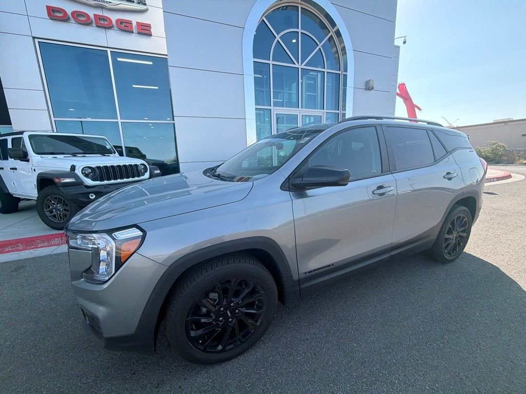 Used 2023 Silver GMC SLE image 23