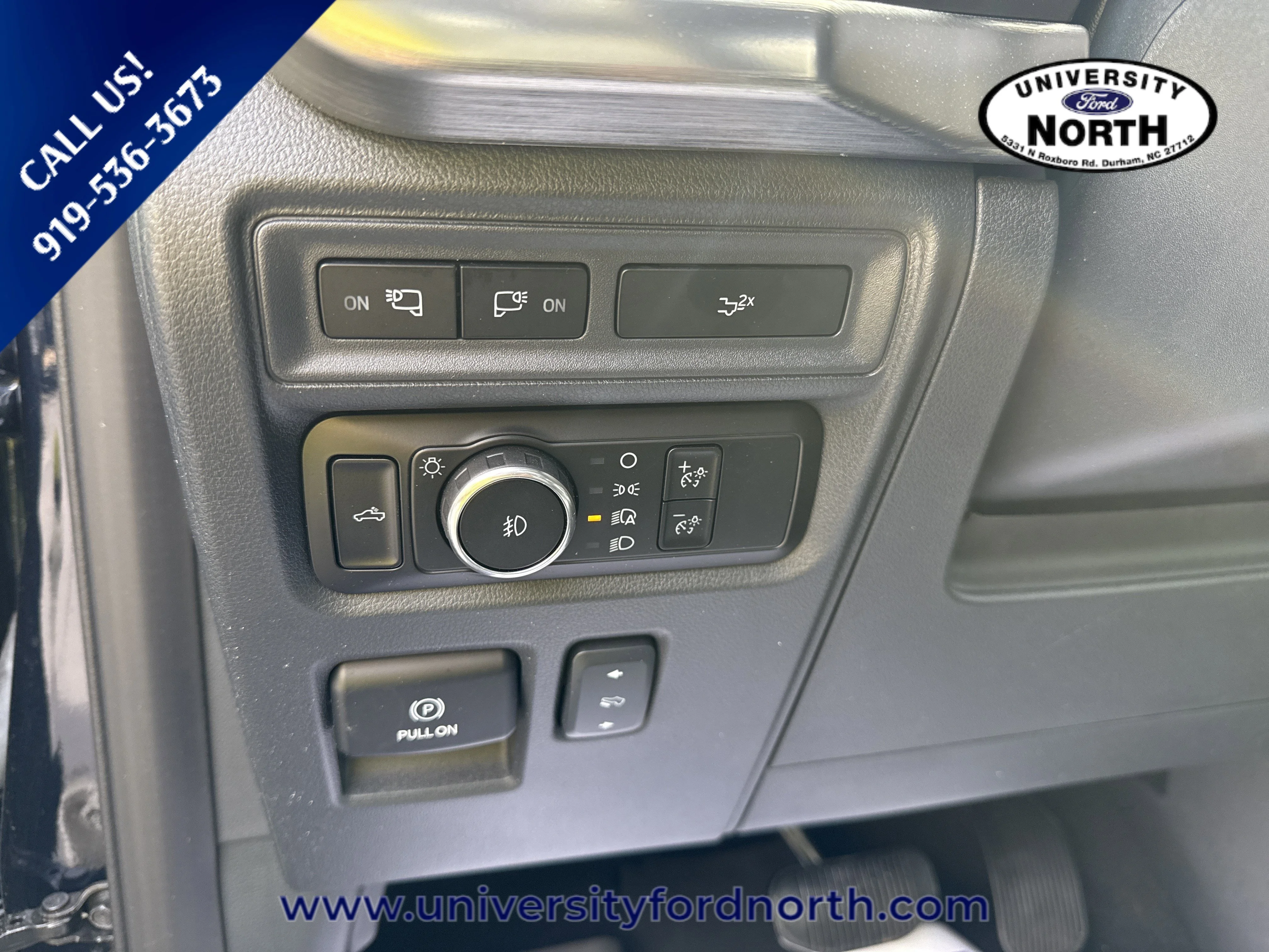 Used 2023 Antimatter Blue Metallic Ford LARIAT image 18