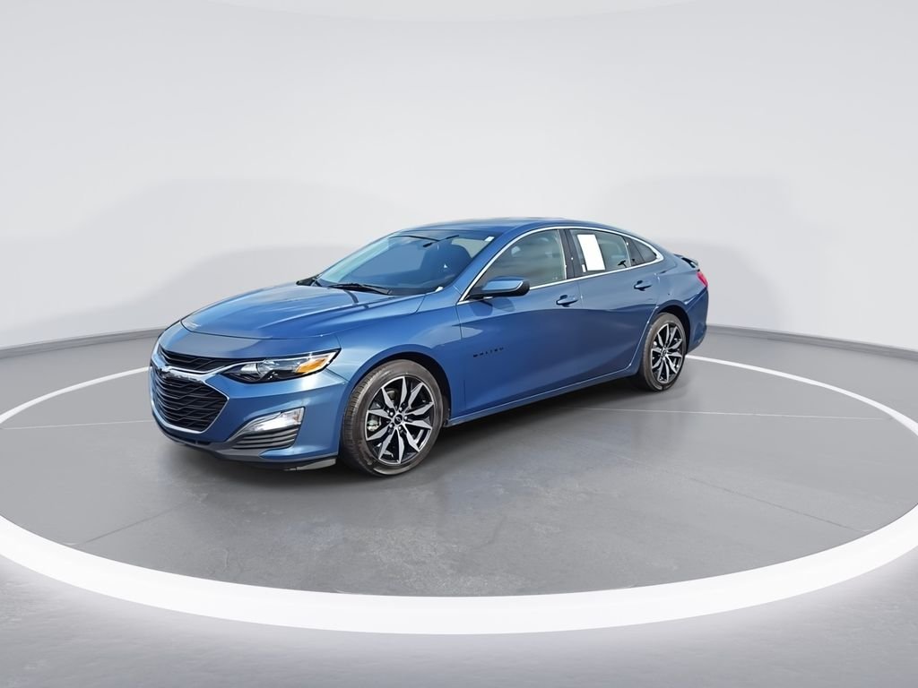 Used 2024 Blue Chevrolet RS image 4