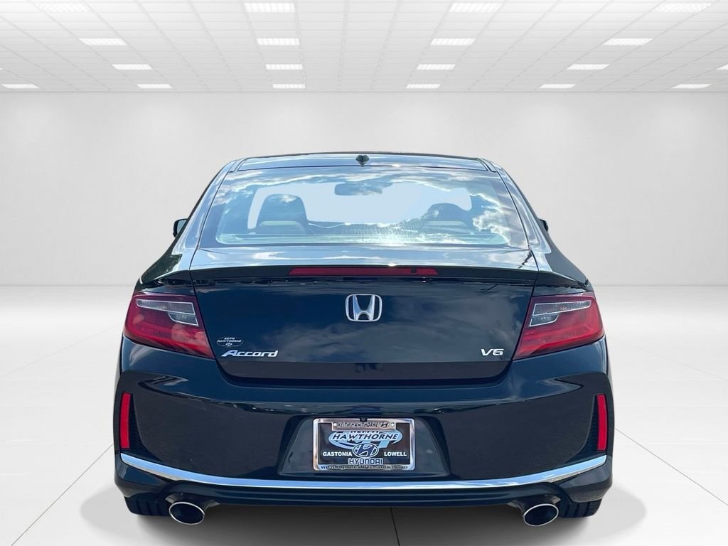 Used 2017 Black Honda EX-L image 5