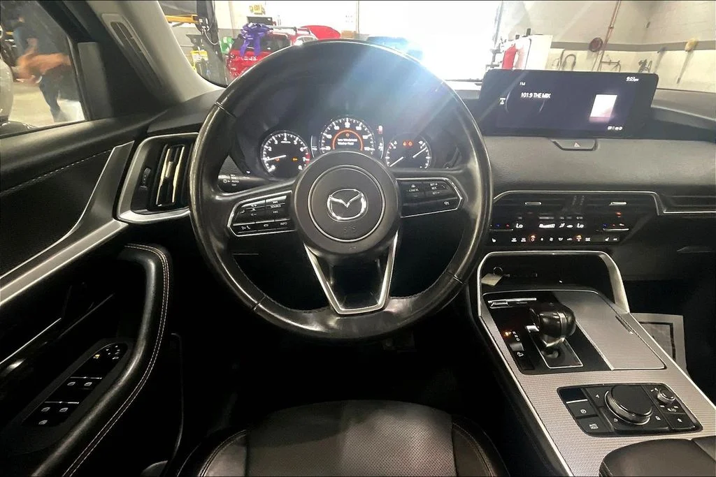 Used 2024 Silver Mazda 3.3 Turbo Preferred Plus image 4