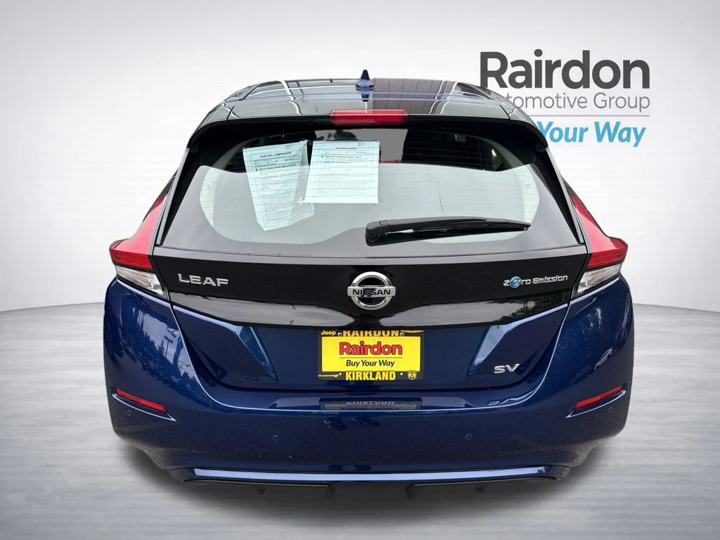 Used 2022 Deep Blue Pearl Nissan SV image 6
