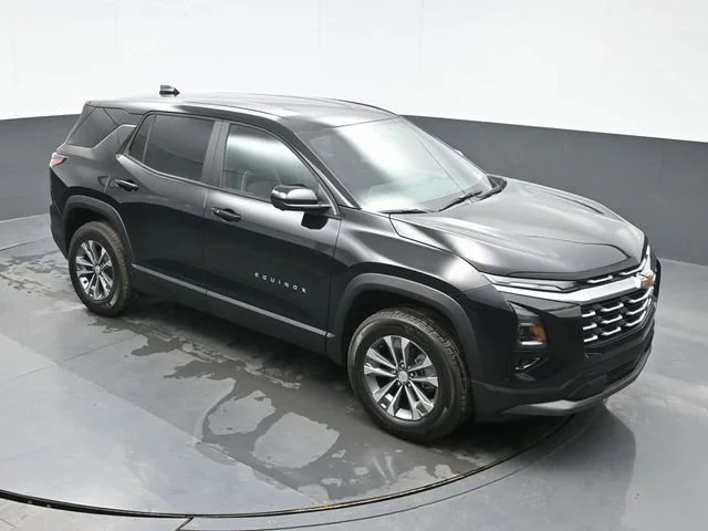 2026 Chevrolet Equinox LT - Photo 14