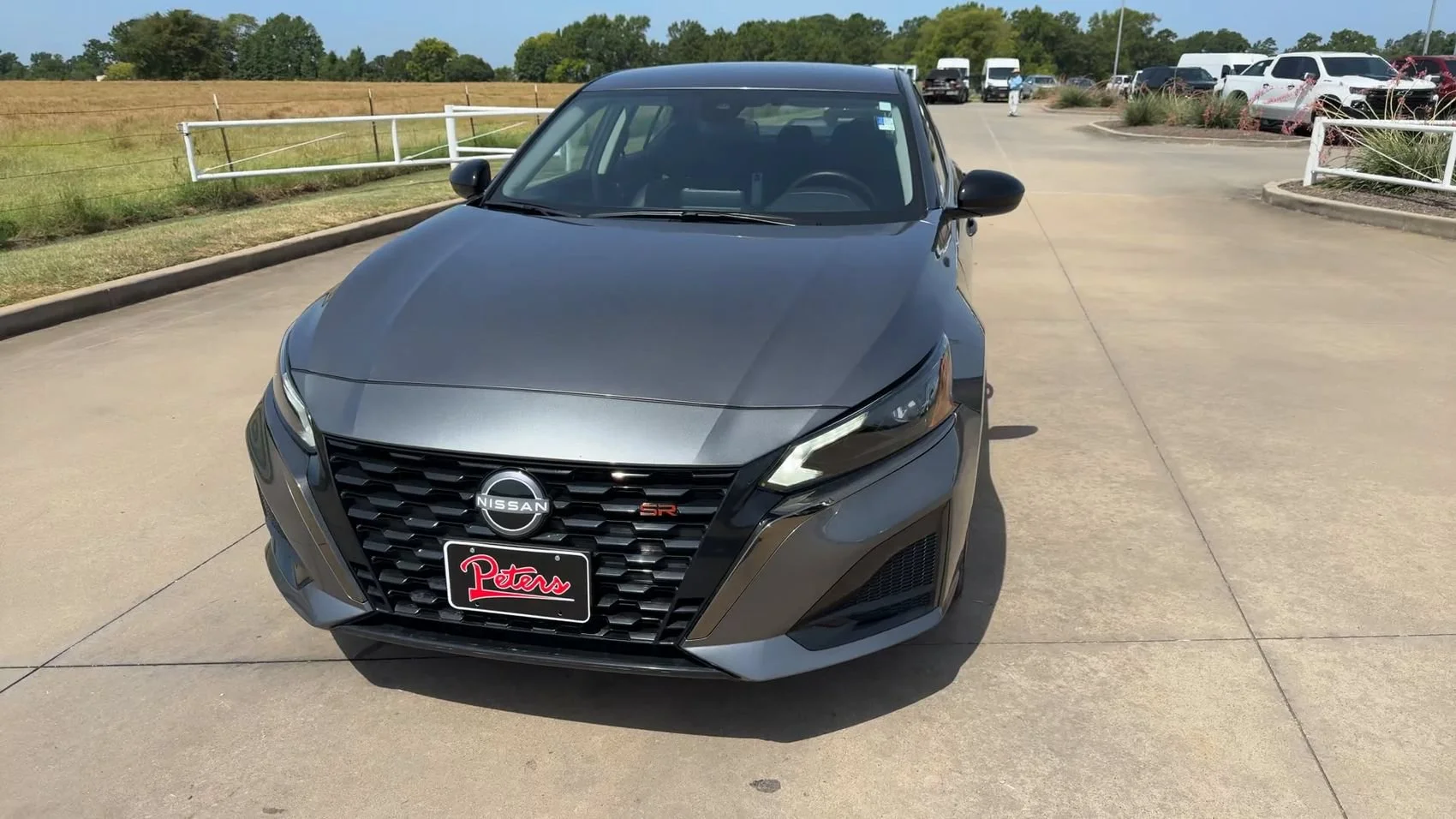Used 2025 Gun Metallic Nissan SR image 4