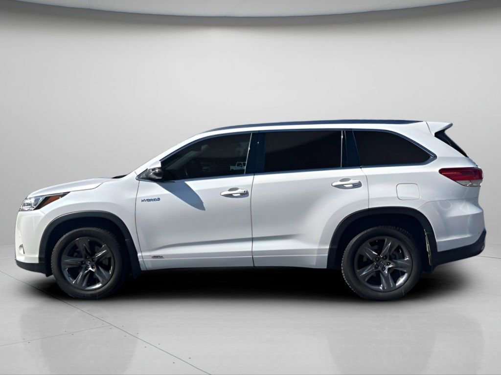 Used 2017 Blizzard Pearl Toyota Limited Platinum image 8