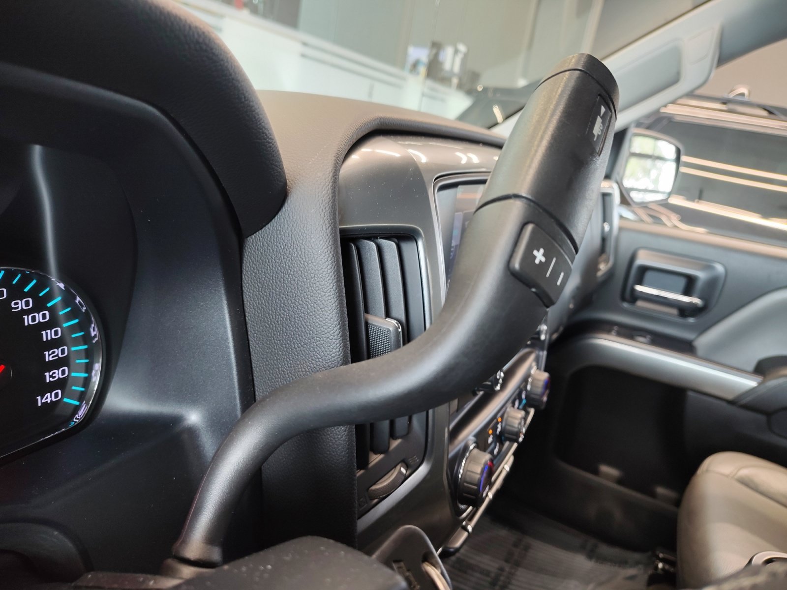 Used 2015 Deep Ruby Metallic Chevrolet LT image 20