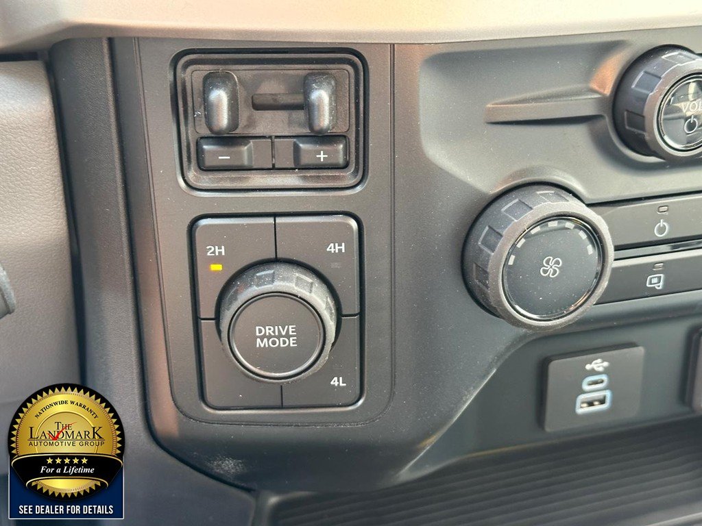 Used 2023 Oxford White Ford XL 4WD Reg Cab 169" WB 84" CA image 14